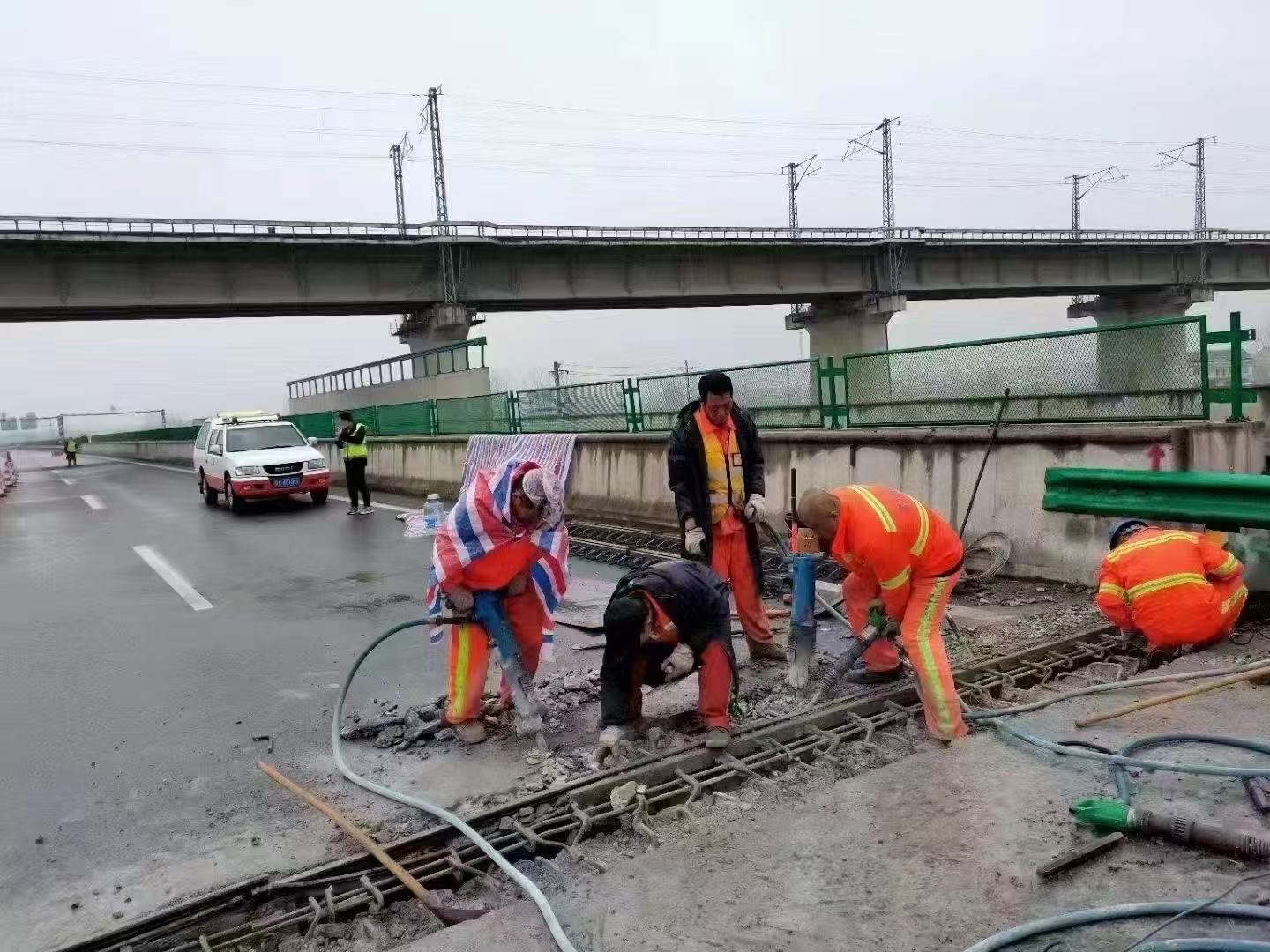 北戴河桥梁伸缩缝抢修料